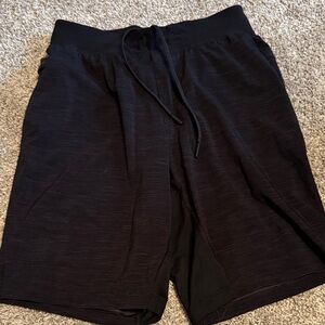Lulu Men's Black Athletic Shorts